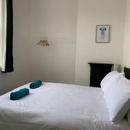 2 Double Bedroom Flat, Central Location Bristol Extérieur photo