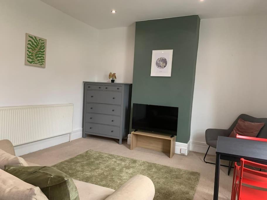 2 Double Bedroom Flat, Central Location Bristol Extérieur photo